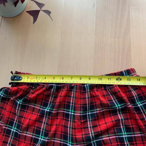 soft red plaid pj shorts with lace trim - Picture 5 of 5